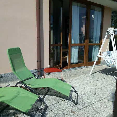 Charming In 70m² Spacious Terrace Apartment Lavena Ponte Tresa