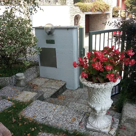Charming In 70m² Spacious Terrace Apartment